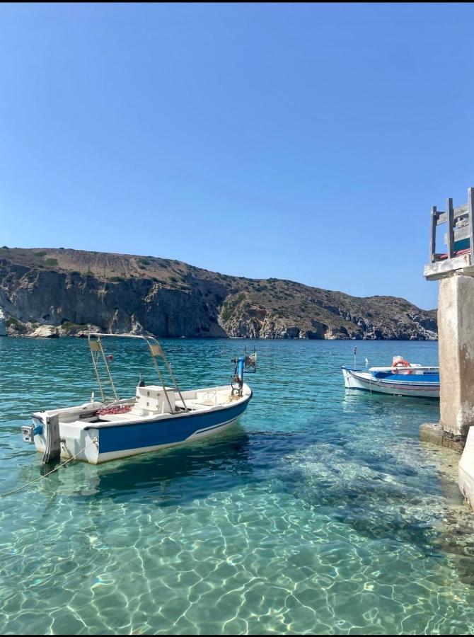 Erginas Boat House Apartment Plaka  Bagian luar foto