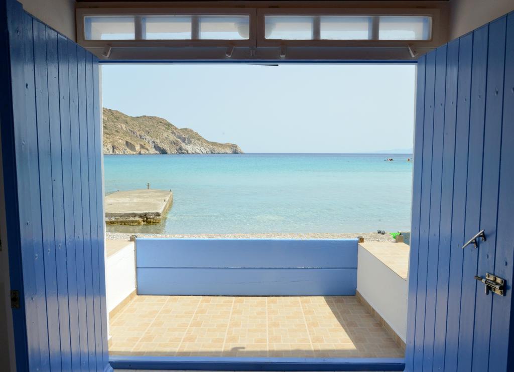 Erginas Boat House Apartment Plaka  Bagian luar foto